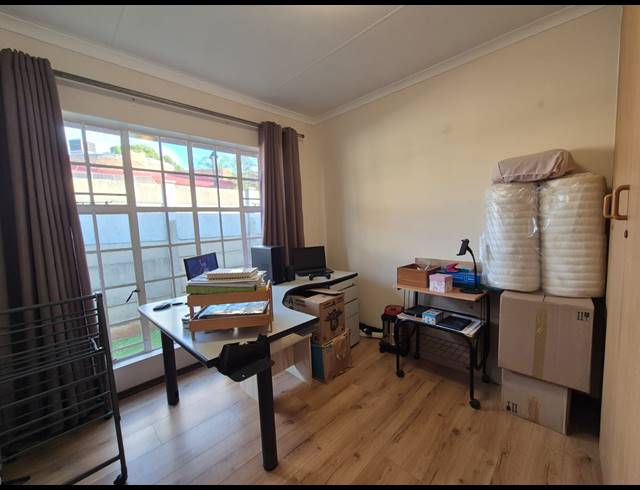 3 BEDROOM TOWNHOUSE FOR SALE IN VANDERBIJLPARK SE 3